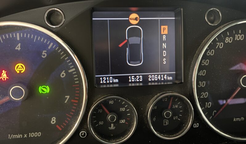 VOLKSWAGEN – TOUAREG 3.2 V6 GASOLINA AUTO  – 220 CV completo