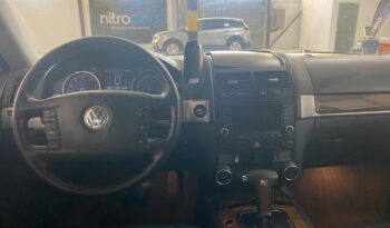 VOLKSWAGEN – TOUAREG 3.2 V6 GASOLINA AUTO  – 220 CV completo