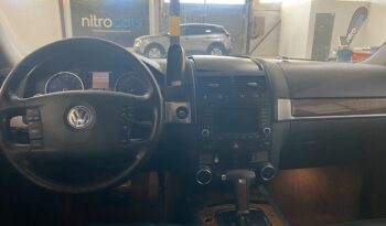 VOLKSWAGEN – TOUAREG 3.2 V6 GASOLINA AUTO  – 220 CV completo