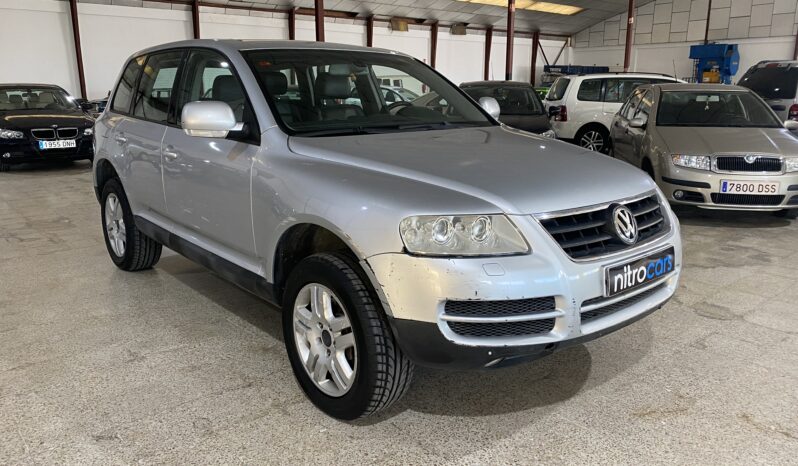 VOLKSWAGEN – TOUAREG 3.2 V6 GASOLINA AUTO  – 220 CV completo